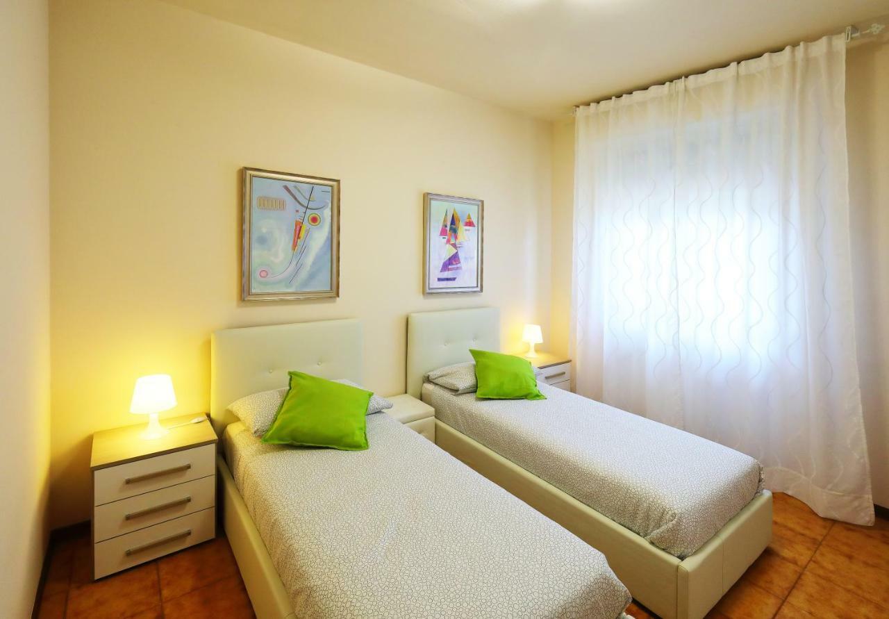 プラートCasa Del Soleアパートメント エクステリア 写真